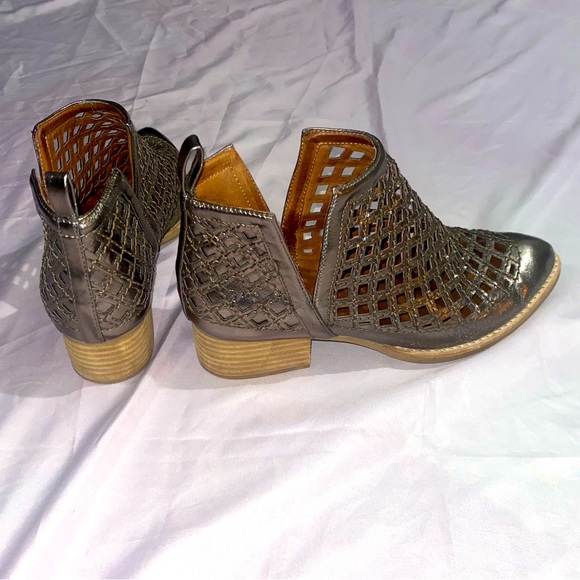 JEFFREY CAMPBELL Taggart Black Leather Ankle Bootie Boots Cut Outs - Picture 2 of 4